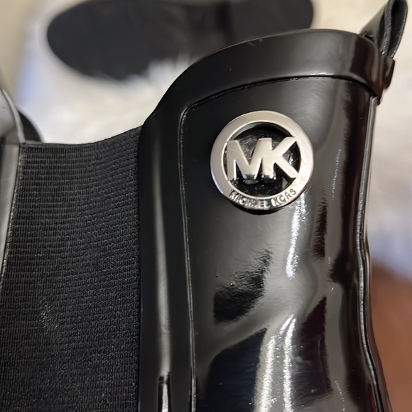 COPY - Michael Kors Chelsea Rain Boots Womens 10 Black Rubber Ankle Booties - Picture 5 of 5